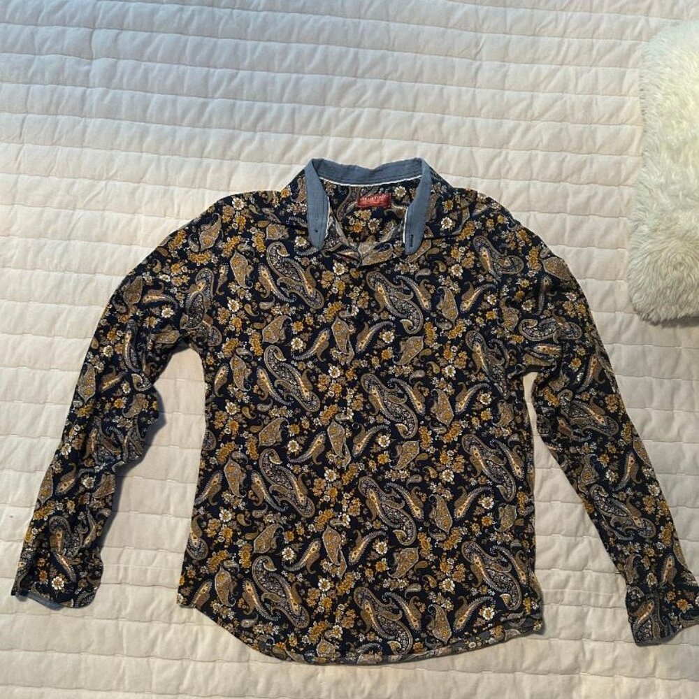 Consequence long sleeve button up men's shirt - M